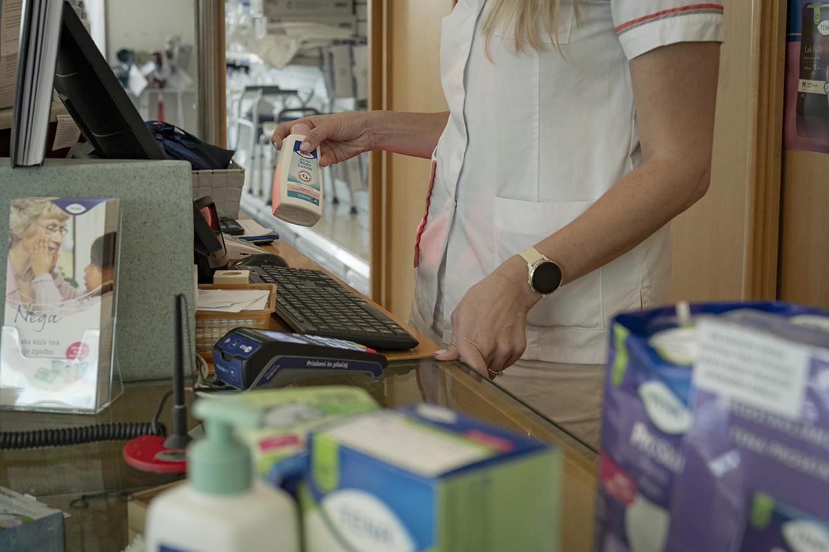 Storitve za lekarništvo